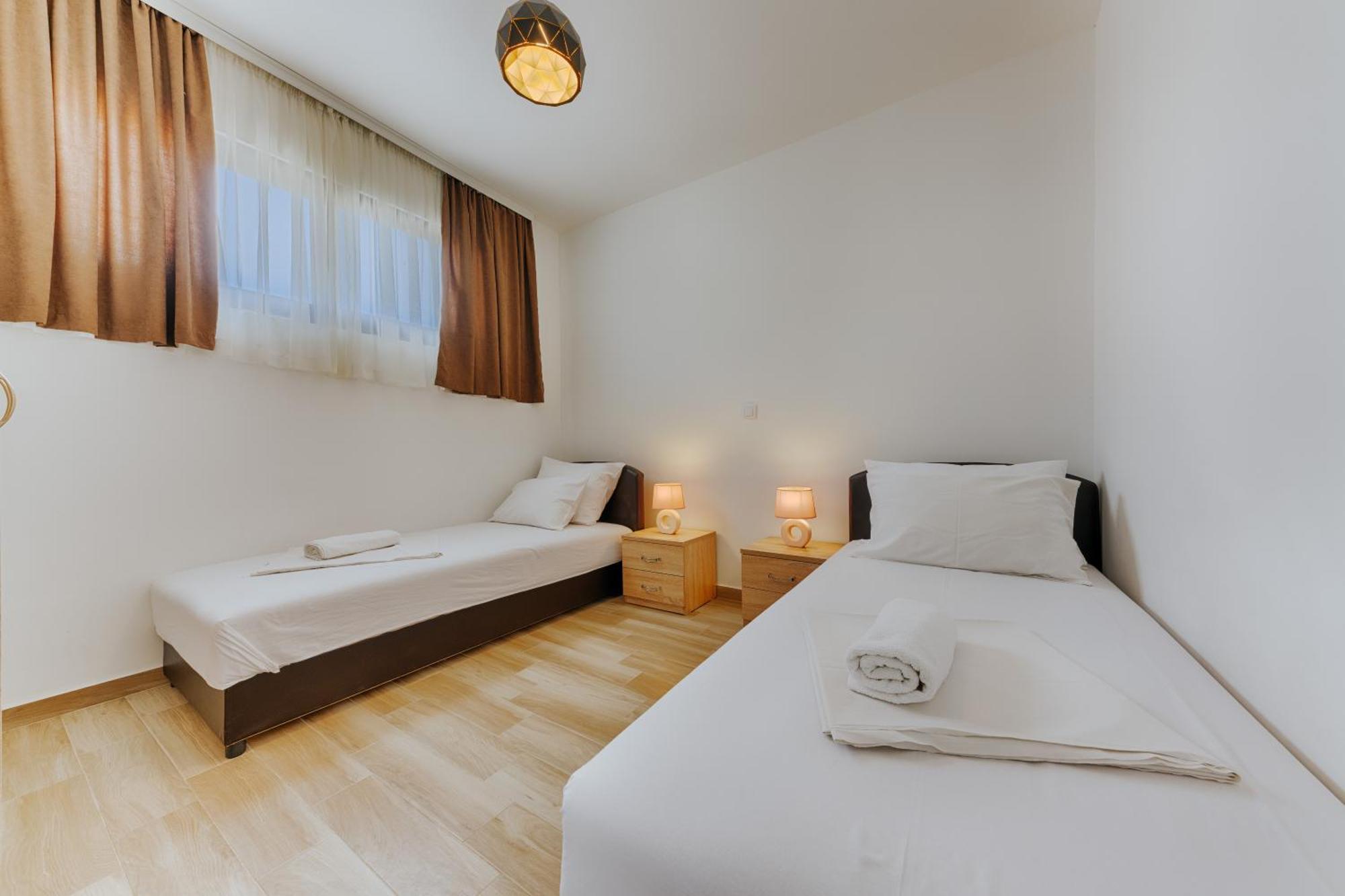 Imperial Family Resort 울친 외부 사진