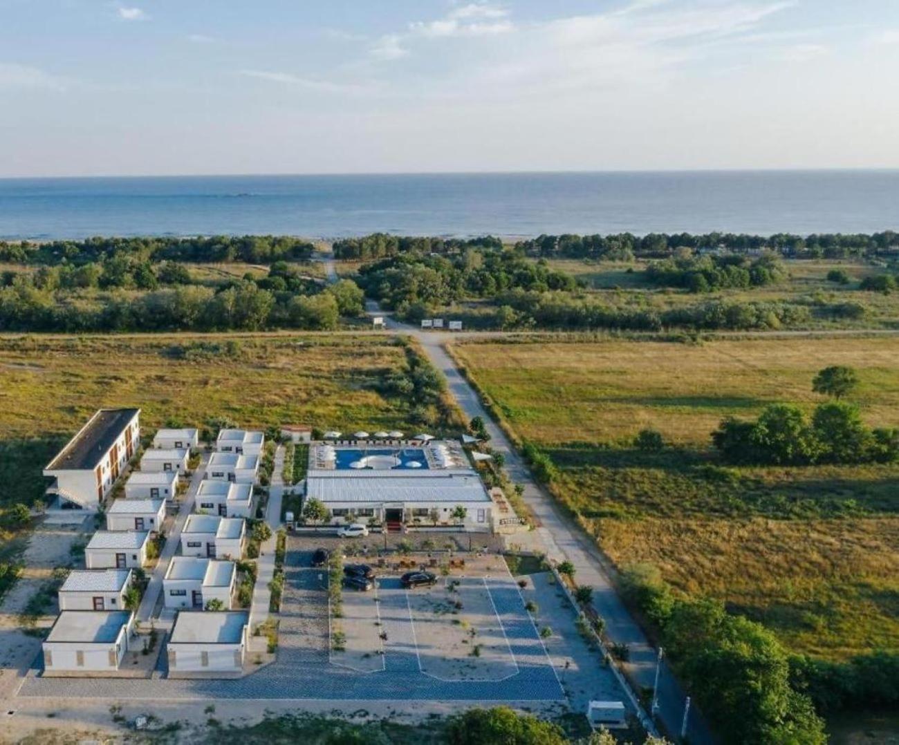 Imperial Family Resort 울친 외부 사진
