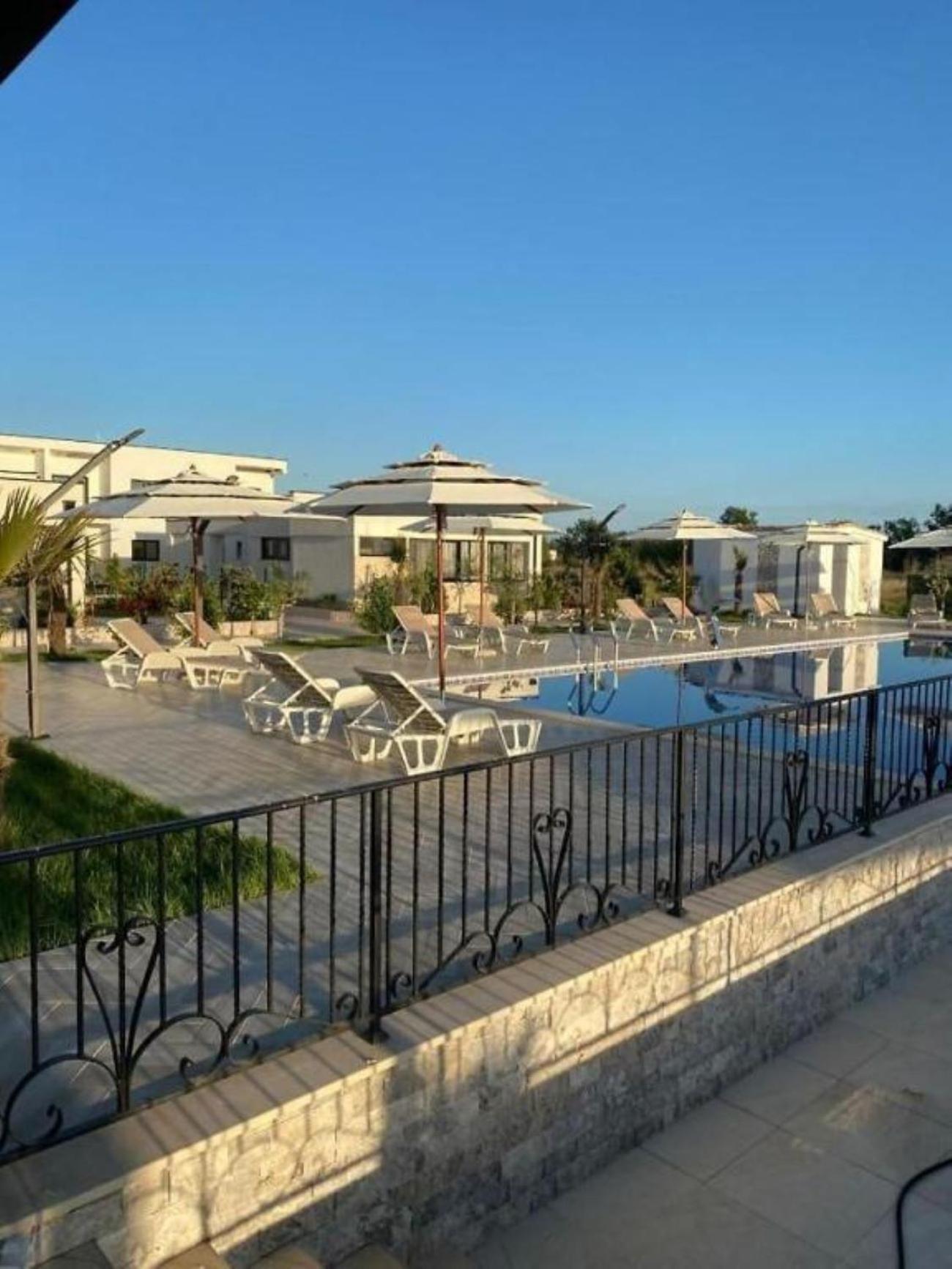 Imperial Family Resort 울친 외부 사진